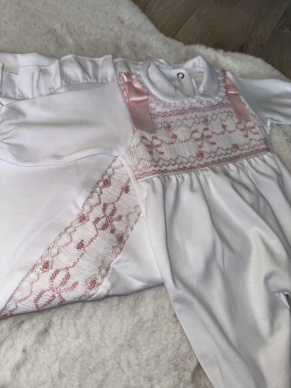 Girls Bow Embroidery Baby Grow & Blanket - Image 2